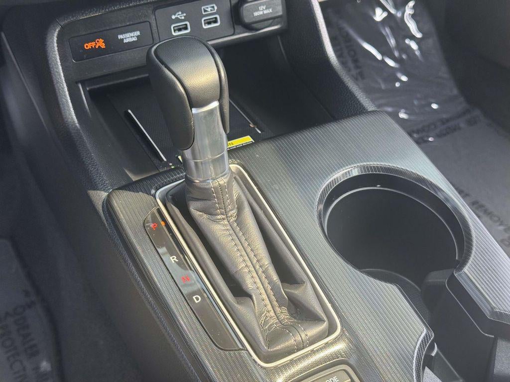 2024 Honda Civic Hatchback Sport Touring - Photo 29