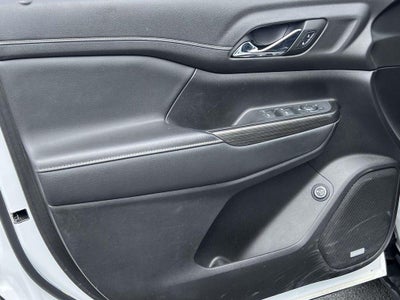 2022 GMC Acadia AWD SLT