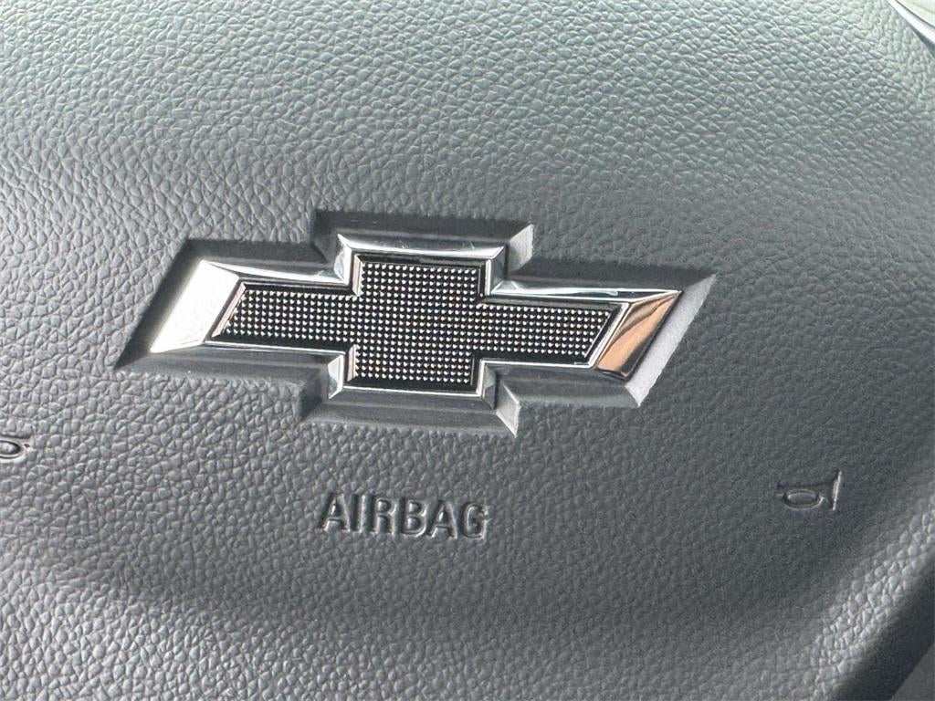 2025 Chevrolet Suburban 4WD RST