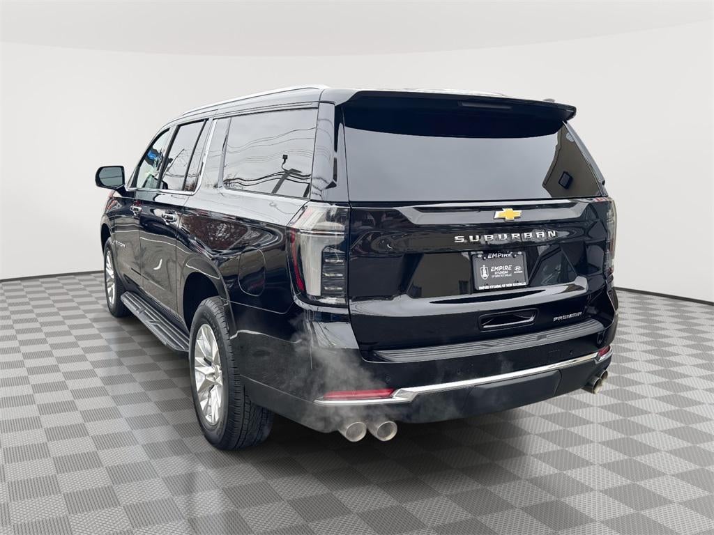 2025 Chevrolet Suburban 4WD Premier