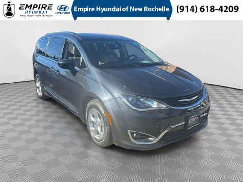 2019 Chrysler Pacifica Hybrid Touring L
