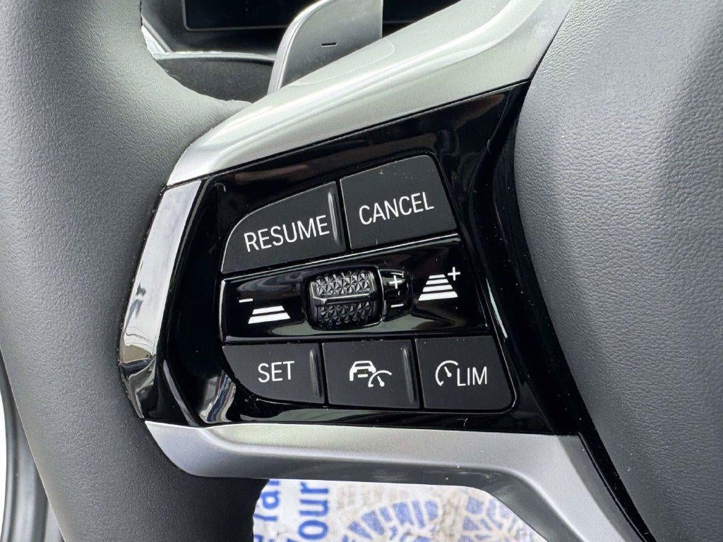 2026 BMW 330i xDrive NA