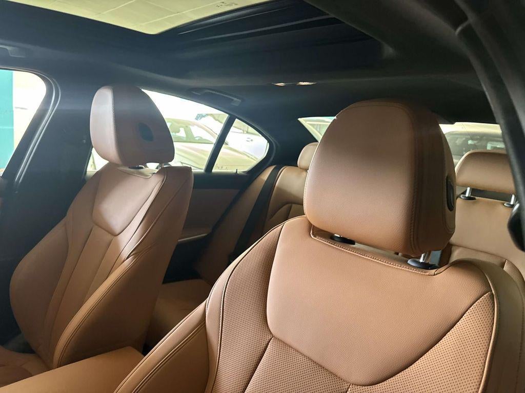 2026 BMW 3 Series 330i - Photo 18