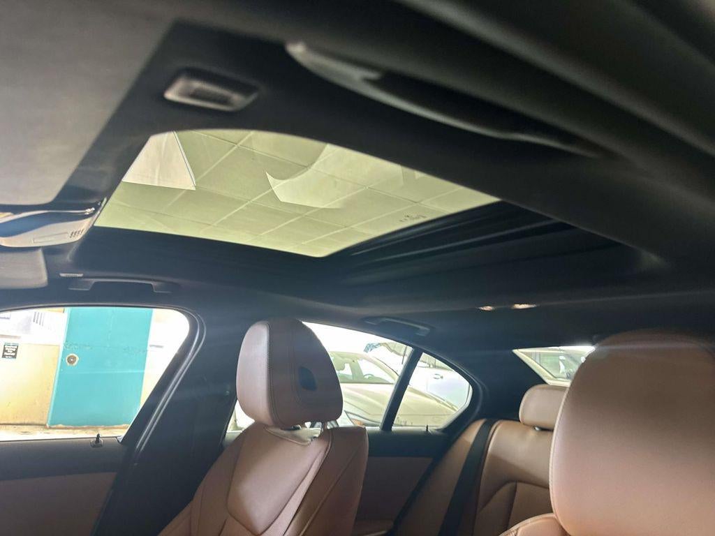 2026 BMW 3 Series 330i - Photo 19