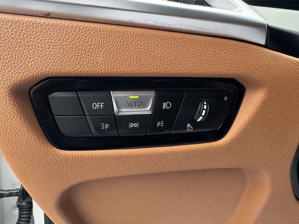 2026 BMW 330i xDrive NA