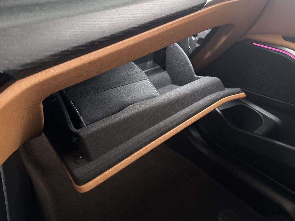 2026 BMW 3 Series 330i - Photo 31