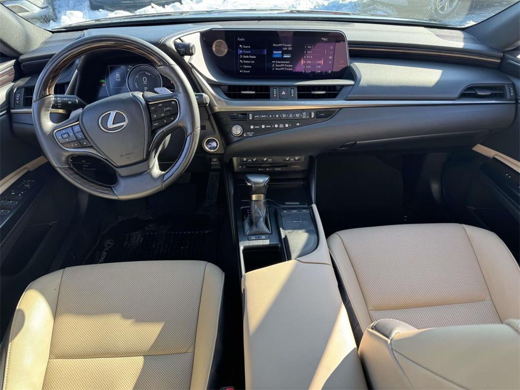 2021 Lexus ES 300h 300h
