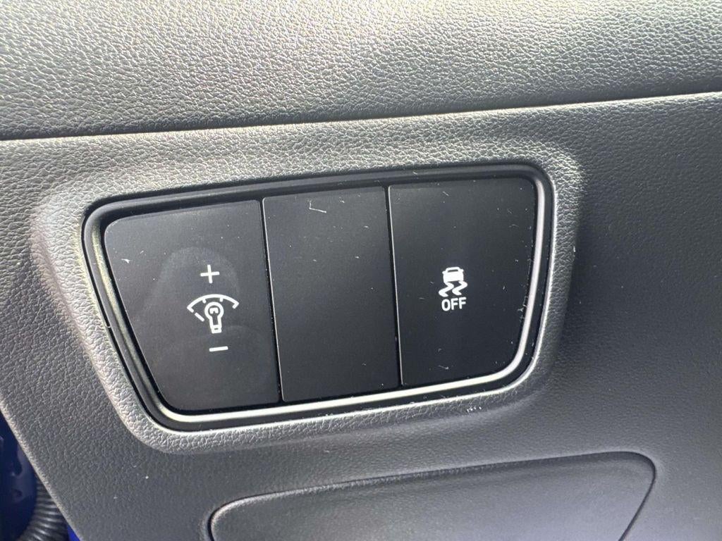 2022 Hyundai TUCSON SE
