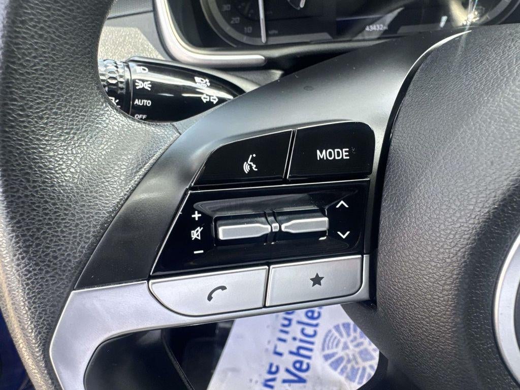 2022 Hyundai TUCSON SE