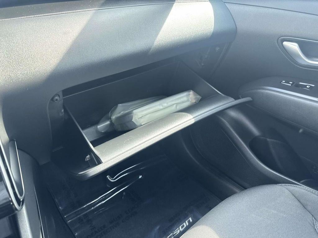 2022 Hyundai TUCSON SE