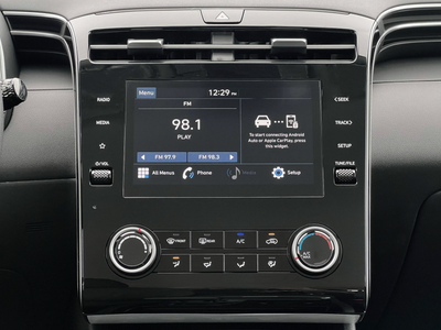 2024 Hyundai TUCSON SE