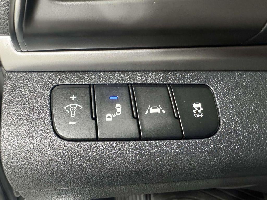 2020 Hyundai Elantra Value Edition - Photo 18