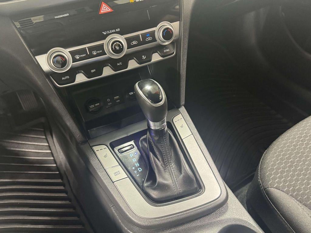 2020 Hyundai Elantra Value Edition - Photo 26