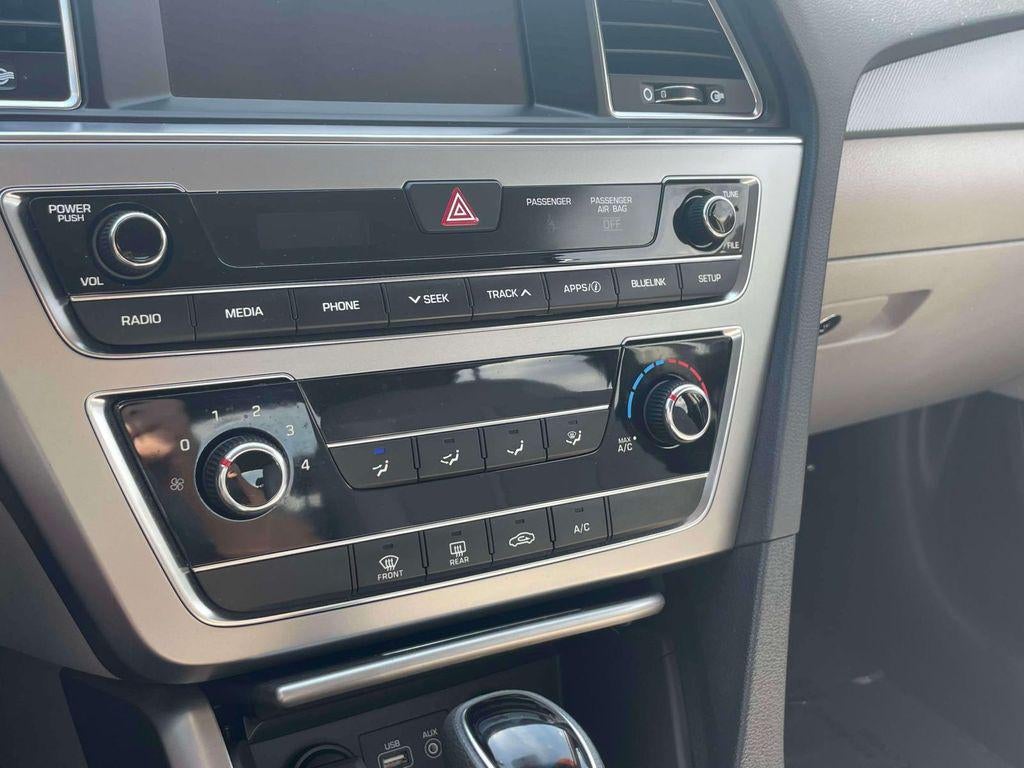 2017 Hyundai SONATA SE