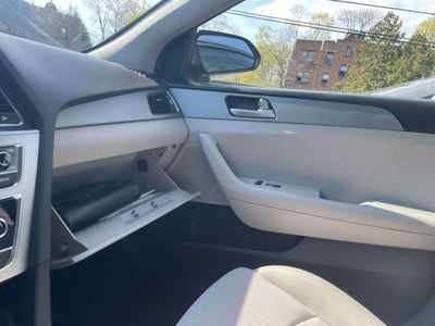 2017 Hyundai SONATA SE