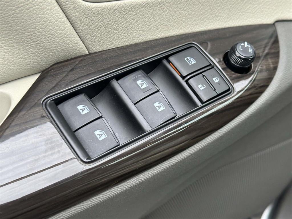 2019 Toyota Sienna XLE 7 Passenger