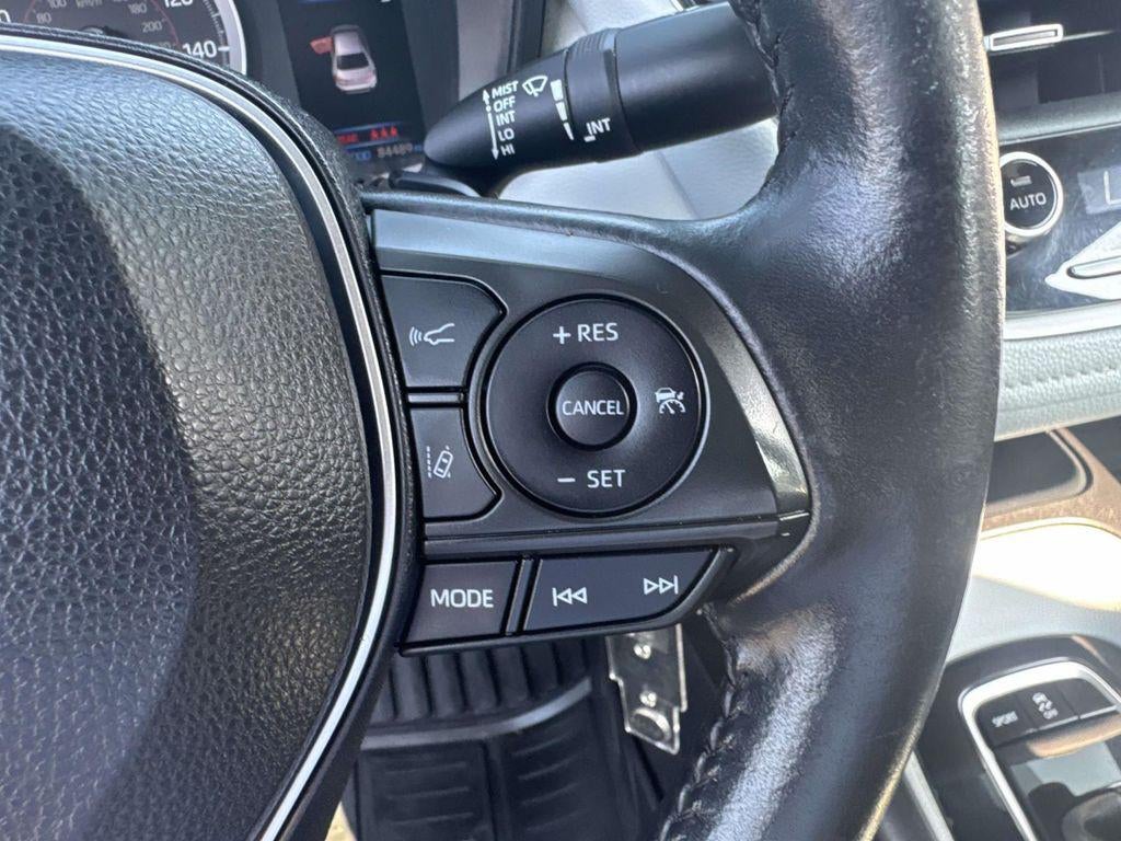 2020 Toyota Corolla SE - Photo 19