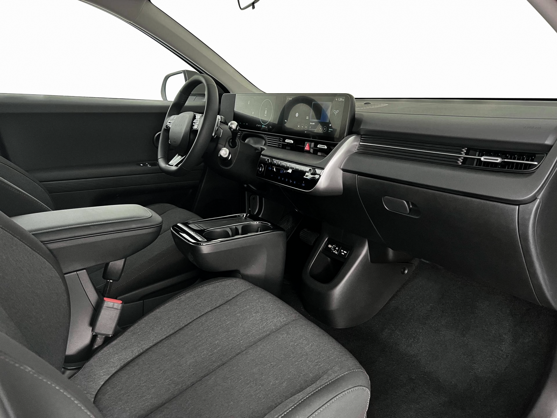 2025 Hyundai IONIQ 5 SE