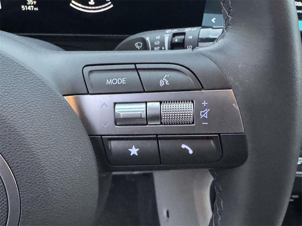 2025 Hyundai KONA SEL