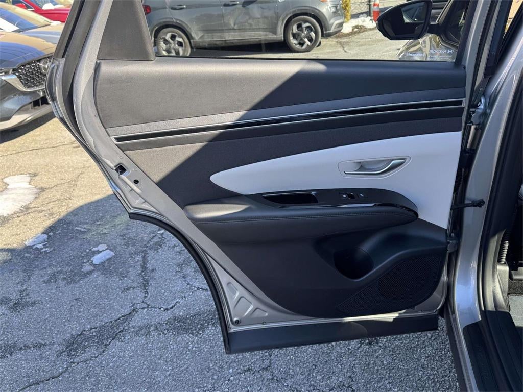 2023 Hyundai TUCSON HYBRID Limited