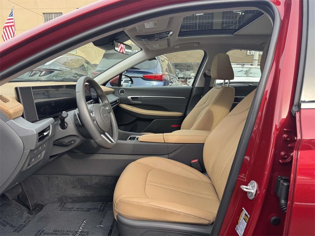 2025 Hyundai SONATA HYBRID Limited