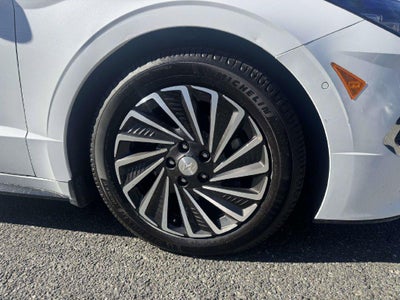 2023 Hyundai SONATA HYBRID Limited