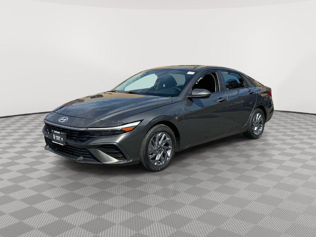 2024 Hyundai Elantra SEL - Photo 3