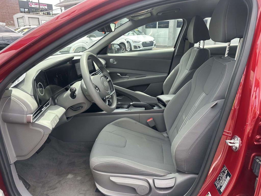 2024 Hyundai Elantra SEL - Photo 13