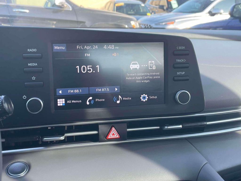 2025 Hyundai ELANTRA SEL Sport