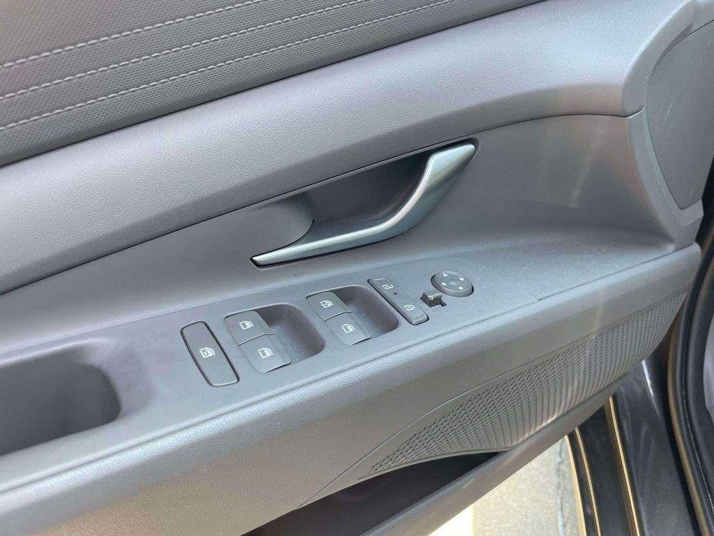 2024 Hyundai Elantra SEL - Photo 11