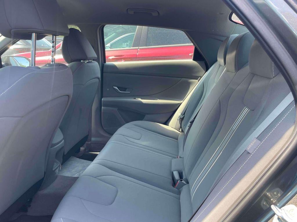 2024 Hyundai Elantra SEL - Photo 6