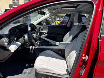 2025 Hyundai ELANTRA Limited
