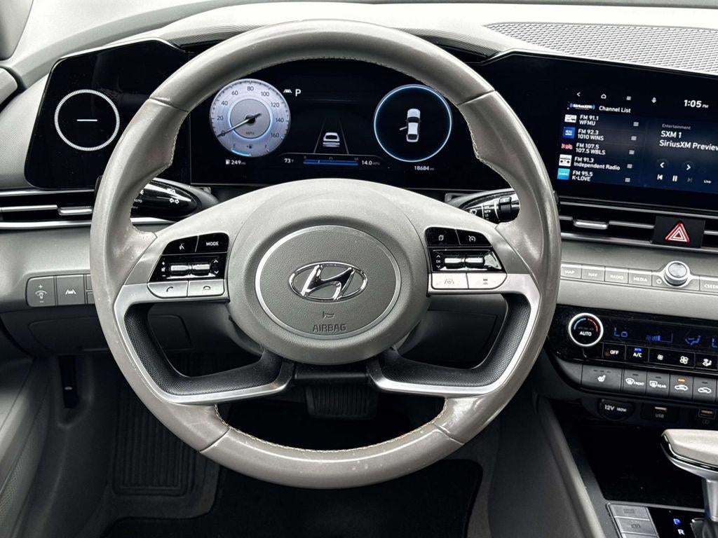 2023 Hyundai ELANTRA SEL