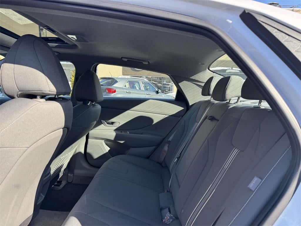 2025 Hyundai ELANTRA SEL Convenience