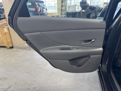 2025 Hyundai ELANTRA SEL Convenience