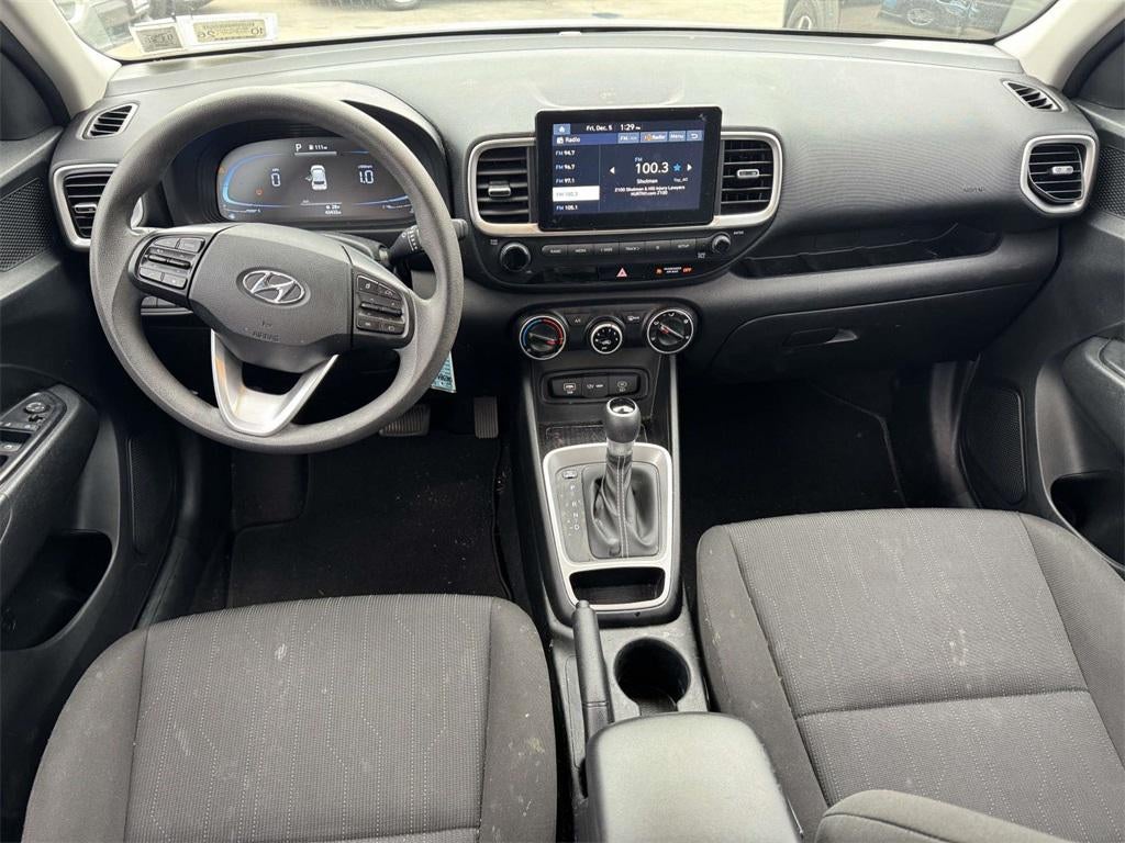 2023 Hyundai VENUE SE