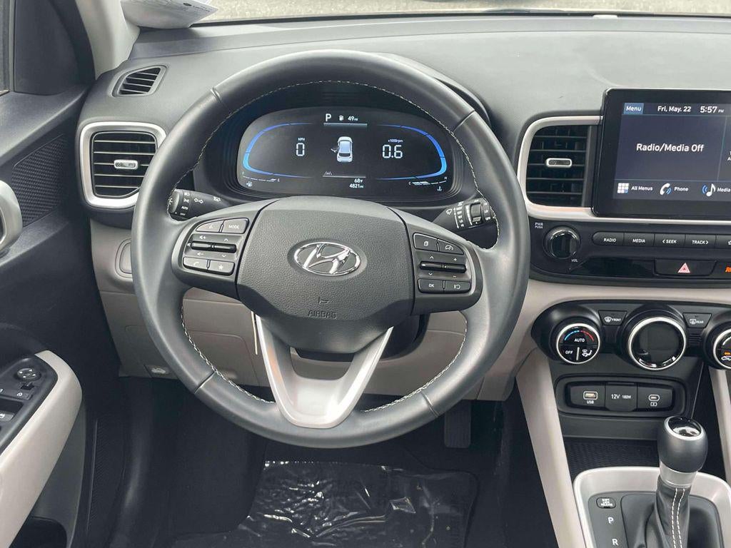 2024 Hyundai VENUE SEL