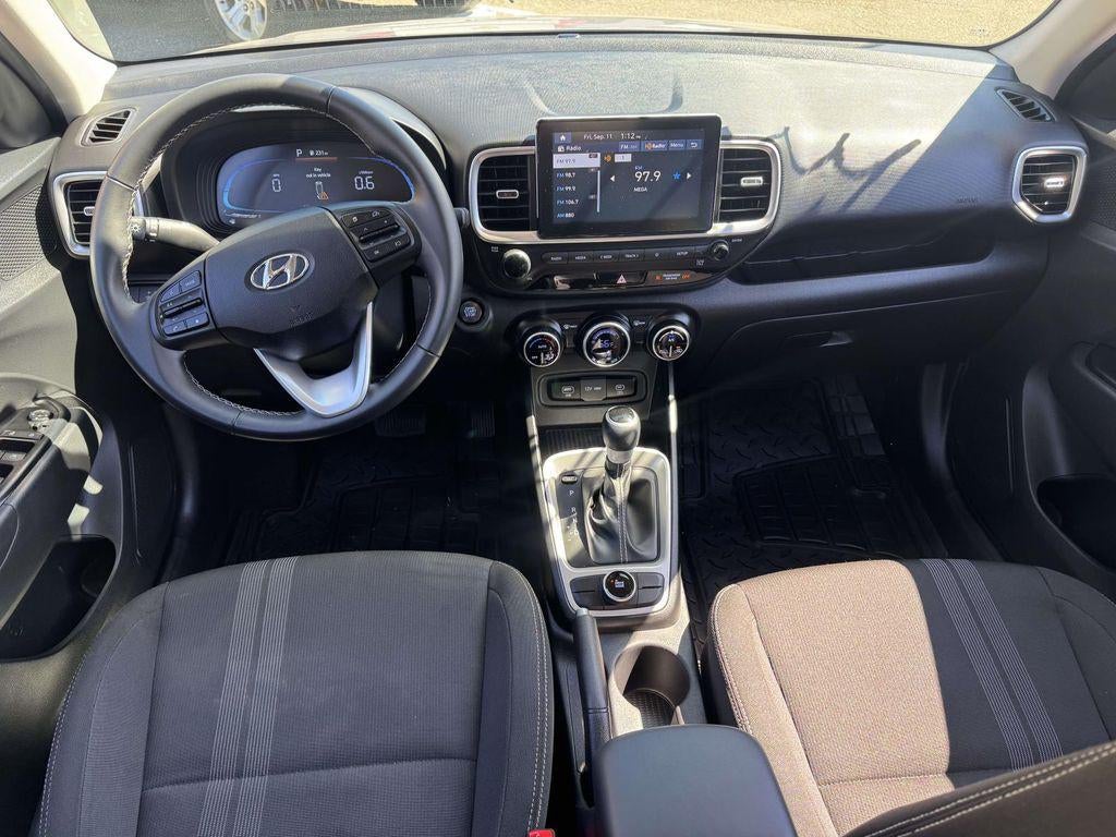 2024 Hyundai VENUE SEL