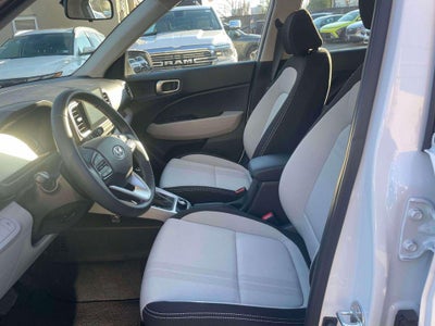 2023 Hyundai VENUE SEL