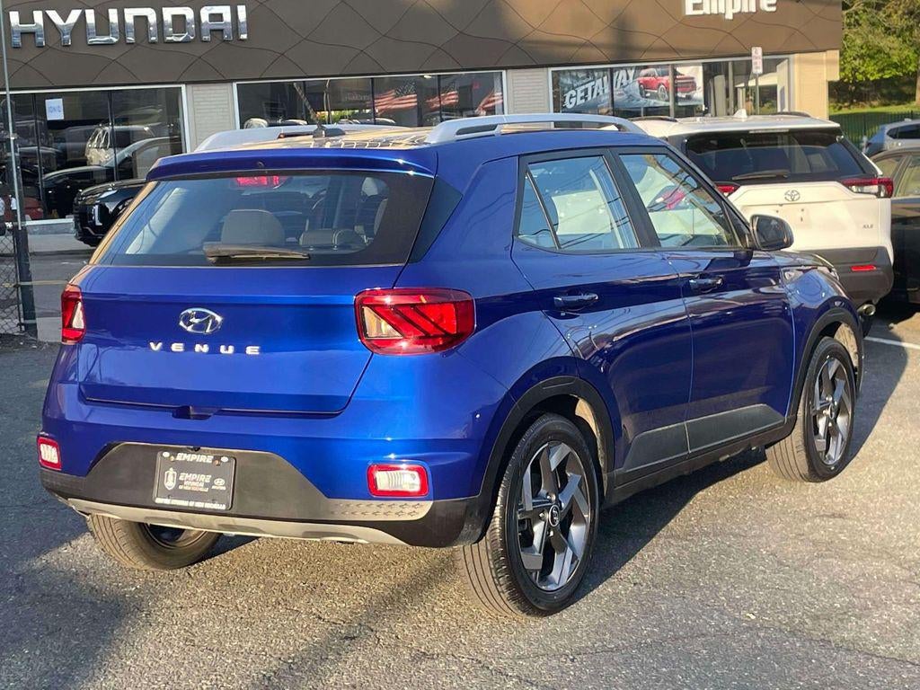 2024 Hyundai VENUE SEL