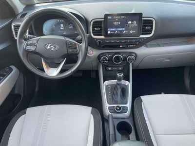 2024 Hyundai VENUE SEL