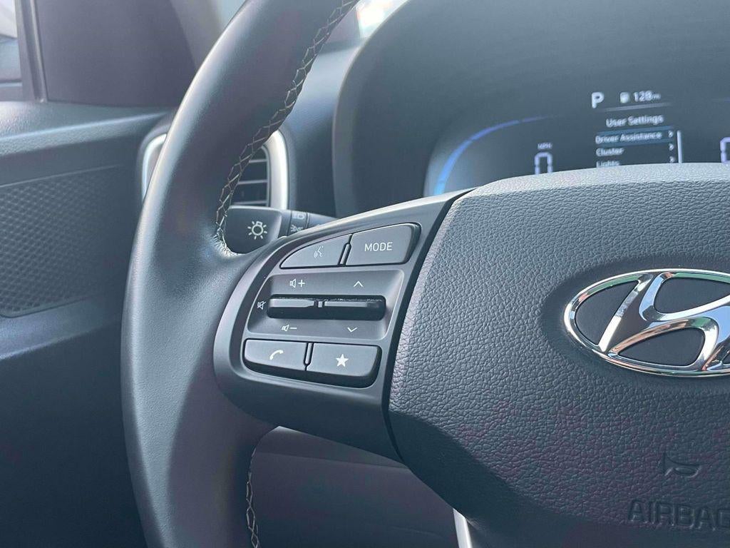 2024 Hyundai VENUE SEL