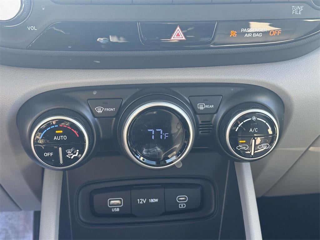 2025 Hyundai VENUE SEL