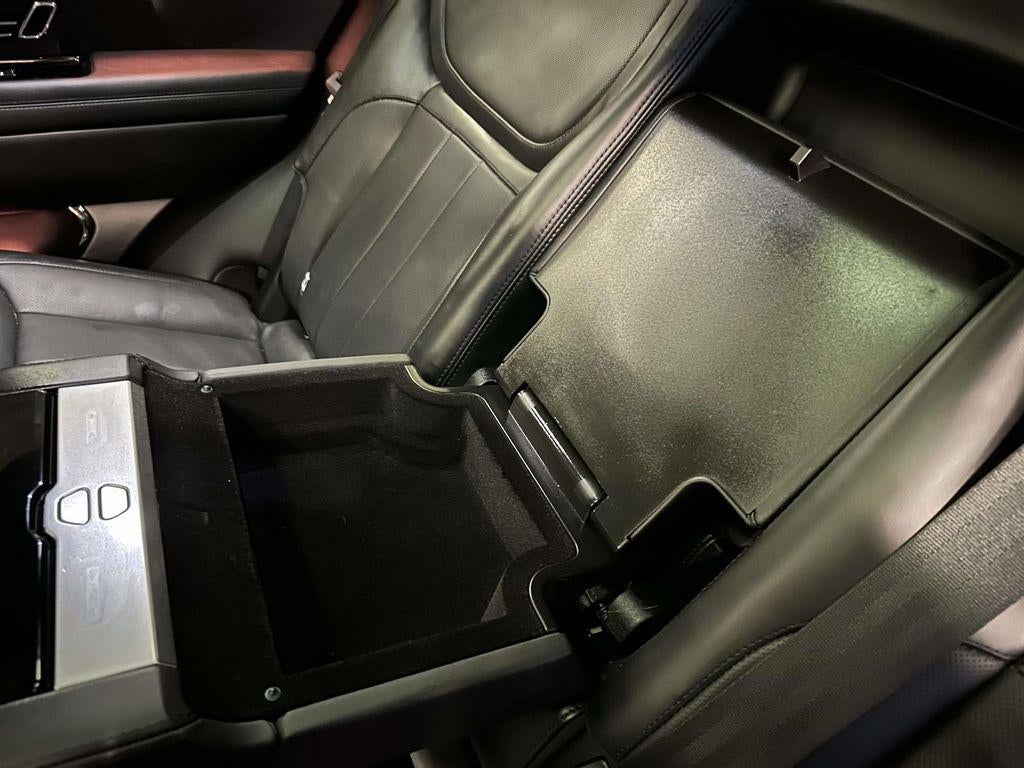 2024 Land Rover Range Rover Sport SE