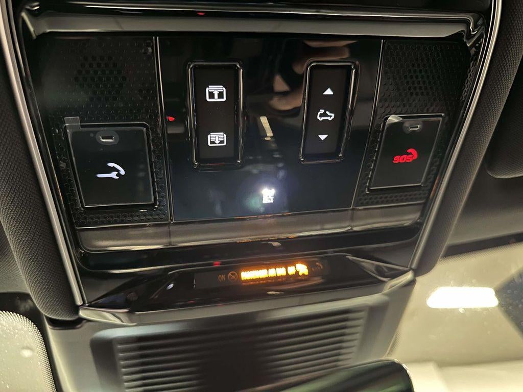 2024 Land Rover Range Rover Sport SE