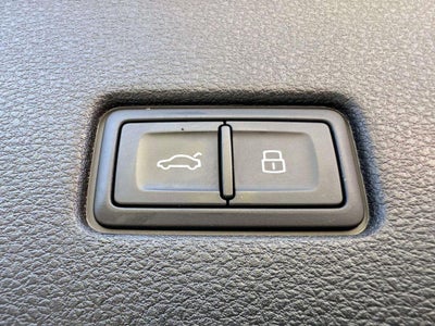 2023 Audi Q8 Premium Plus 55 TFSI quattro Tiptronic