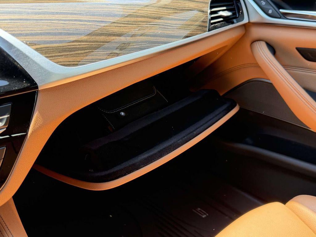2023 BMW M550 i xDrive