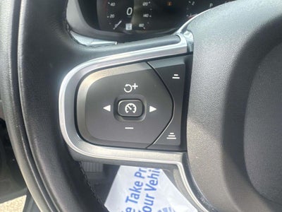 2020 Volvo XC60 T6 Momentum