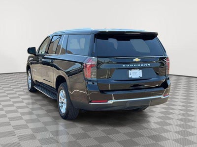 2025 Chevrolet Suburban LT