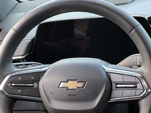 2025 Chevrolet Suburban 4WD LT